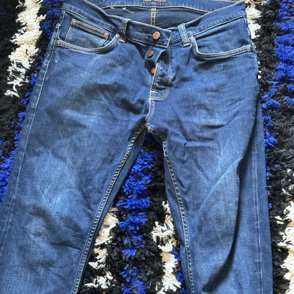 34/32 men passar mer 32/32 . Jeans & Byxor.