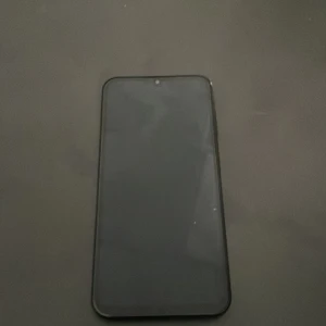 Samsung a15 4g  - Får med skal 