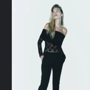 Lace top  - Storlek M. ALDRIG använt. Från zara