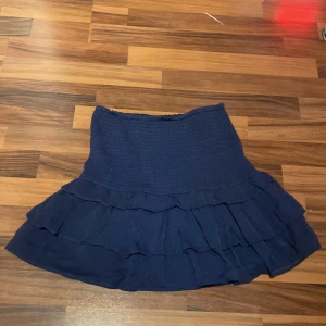 Blå tjol från gina - Aldrig använd passar S-L 💗 