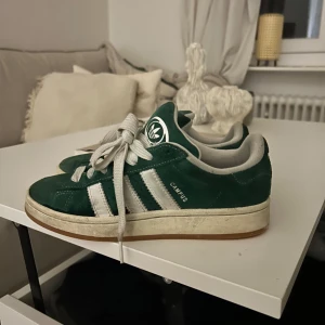 Adidas campus - Väldigt fint skick använd knappt två månader