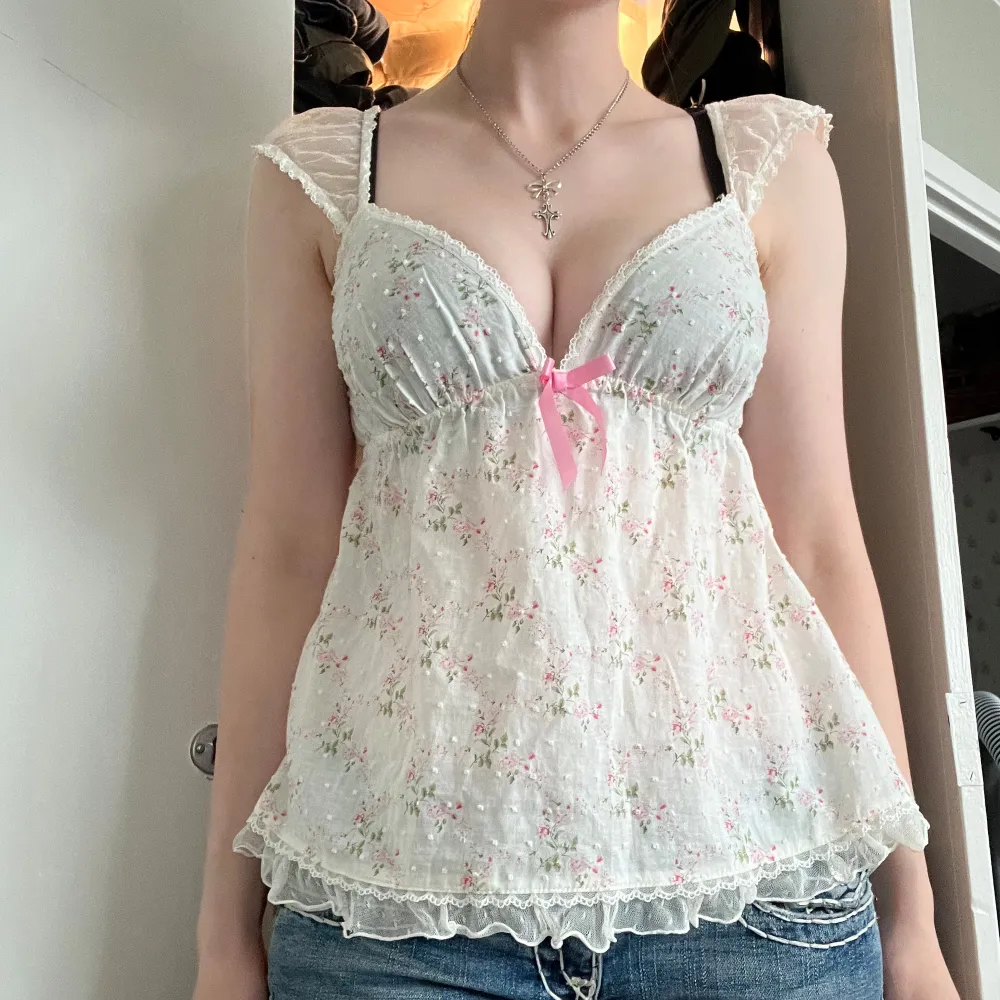 Söt babydoll blus💖 Köp innan 21.30 med instabox för frakt samma dag! . Blusar.