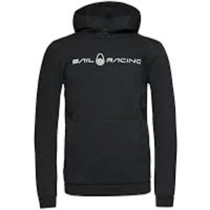 Svart hoodie från Sail Racing - Säljer en svart hoodie från Sail Racing. Den är superbekväm och perfekt för både vardag och chill. Hoodien har en stor ficka fram och Sail Racing-loggan tryckt i vitt på bröstet. Den är i bra skick och redo för nya äventyr!