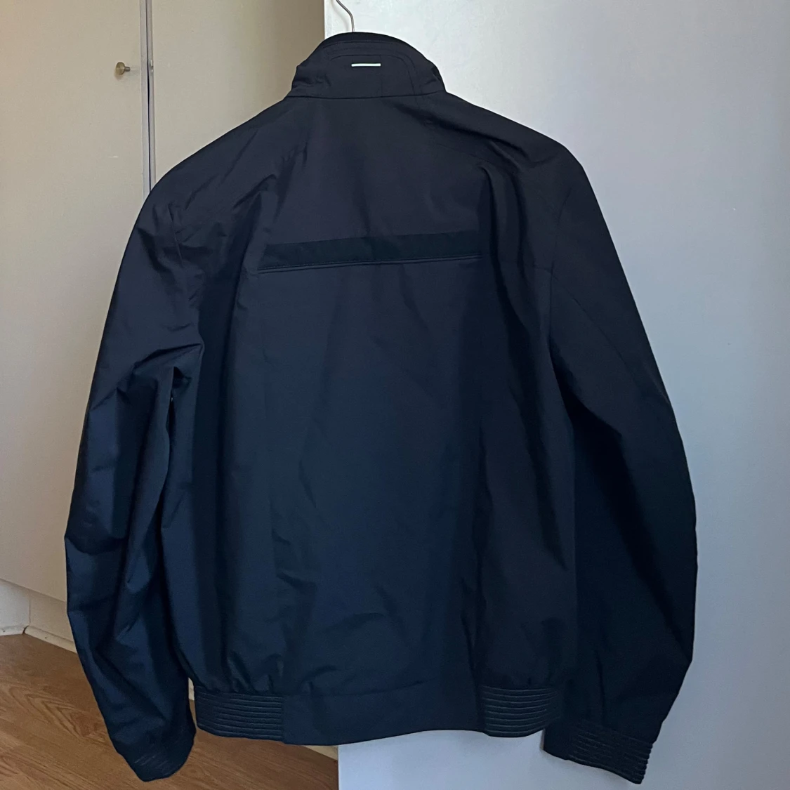 HUGO BOSS regnjacka/ vindjacka  - 90