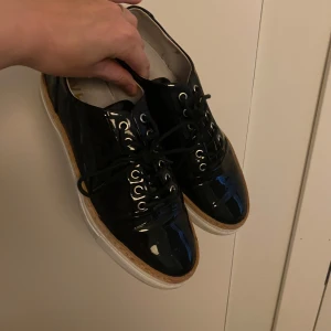 Whyred sneakers  - Som nya!  Stl 39 