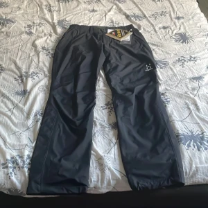 Haglöfs byxor  - Haglöfs byxor helt ny aldrig använt, en ny sånt kostar runt 2000kr men mitt pris är 900kr