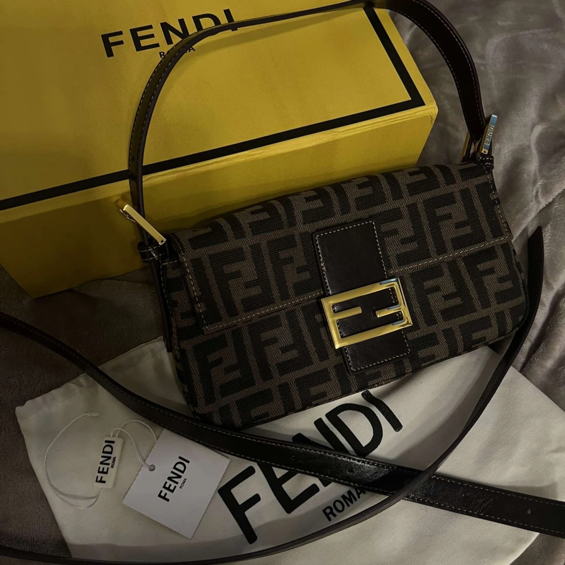Fendi väska