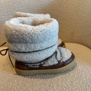 Isabel Marant - Snygga skor till vintern i superbra skick