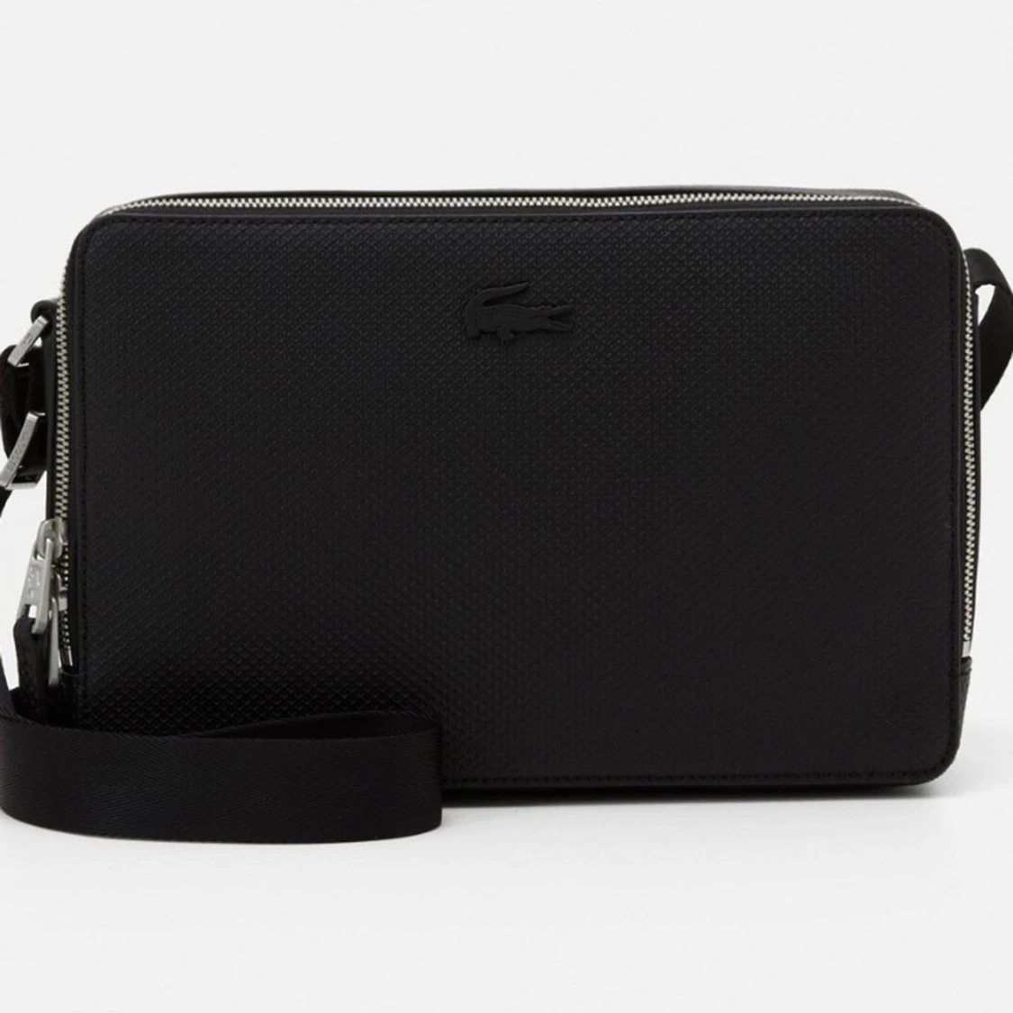 Svart axelväska från Lacoste - 90