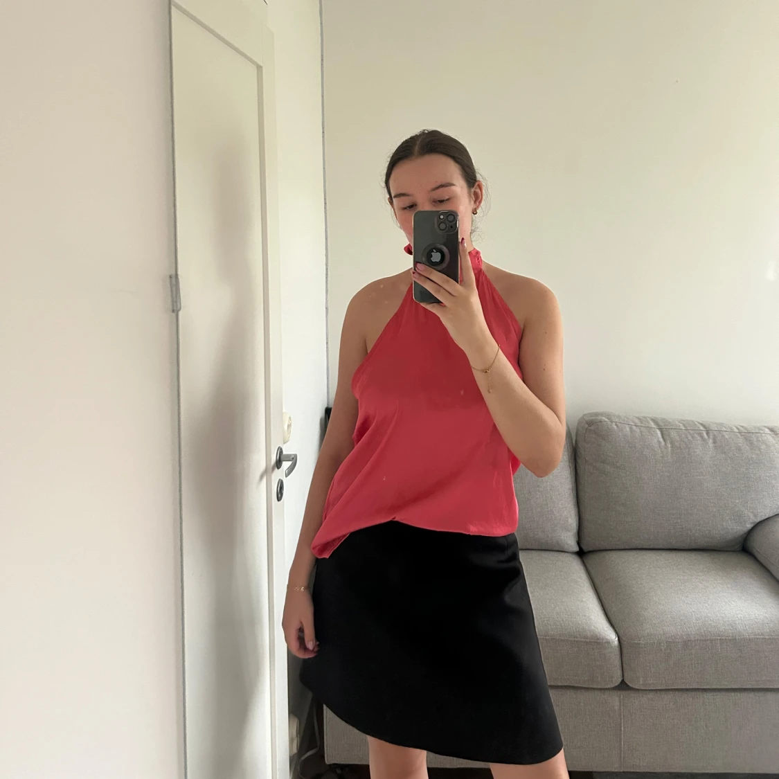 Open back halterneck top - 90