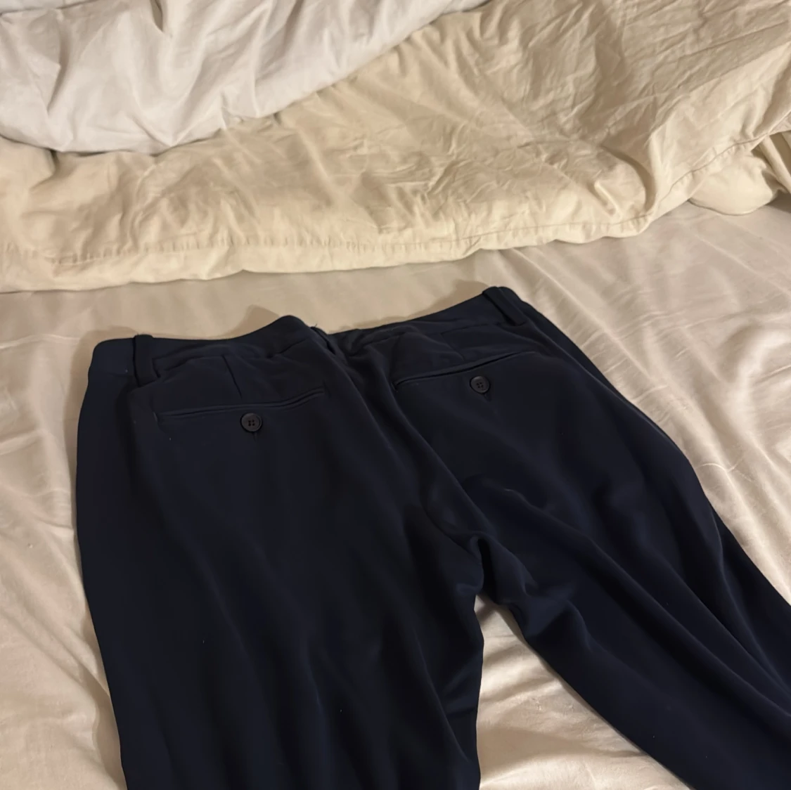 Mörkblå byxor från Only & Sons - 91