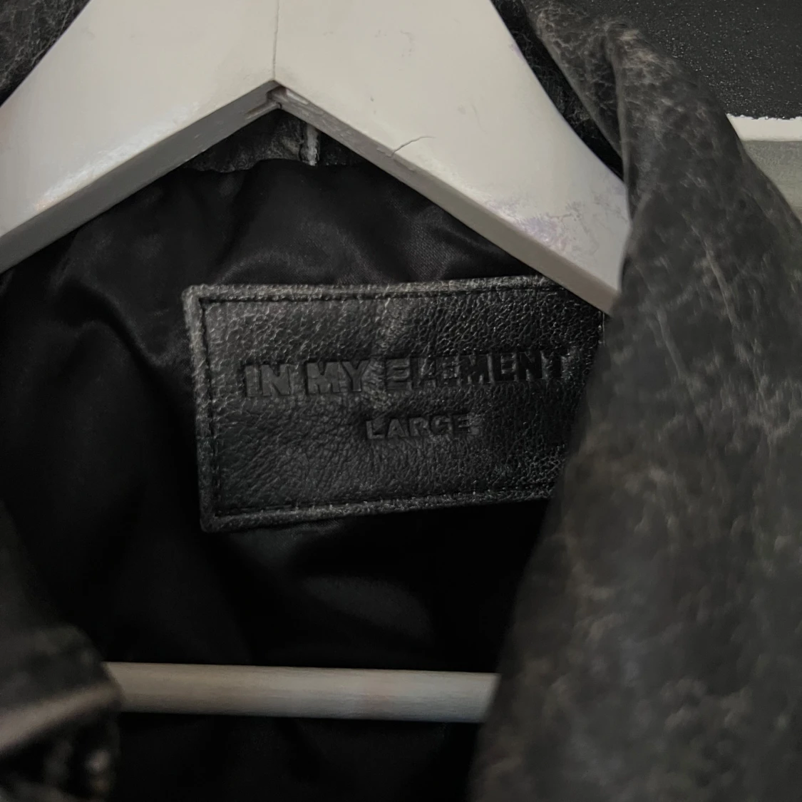 Svart skinnjacka från In My Element - 92