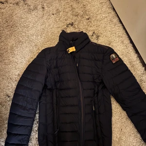  Parajumpers jacka XS äkta - Passar även S. Bra skick 