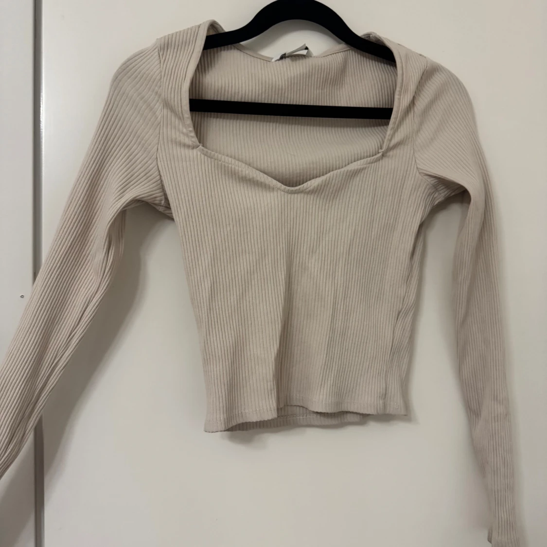 Beige ribbad topp - 90