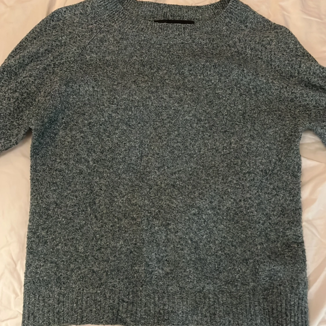 Mörk mörk grön stickad tröja från Vero Moda