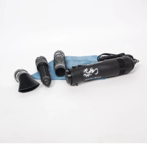 Värmeborse - Säljer nu min värmeborset då jag köpt en annan💕 den blåser luft så torkar håret samtidigt💕 sparsamt använd och fungerande superbra💕 den har 3 olika munstycken och ena fungerar som en vanlig hårförn💕 man får till så fina blowouts med den💕💕