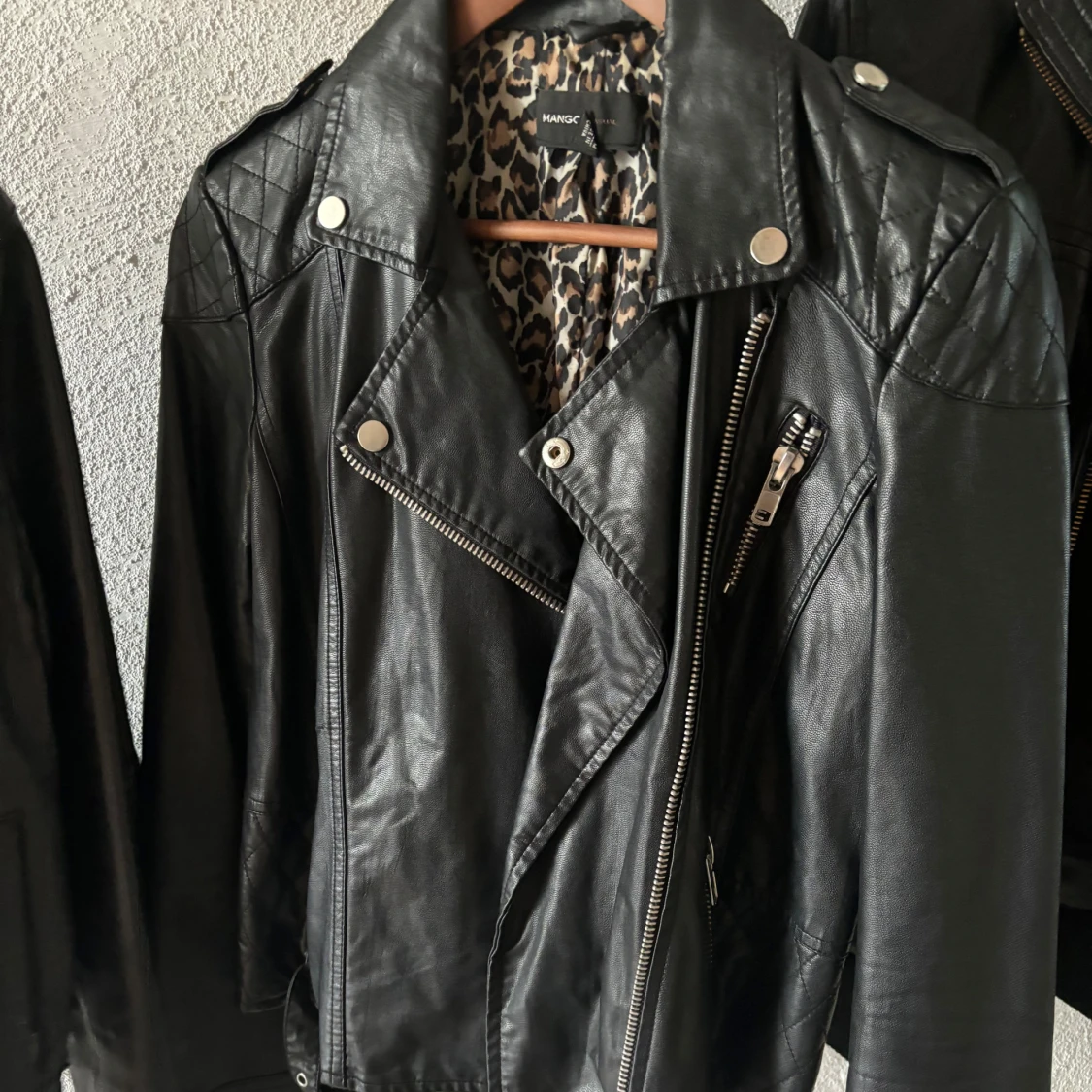 Skinjacka från mango