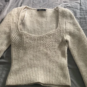 Stickad tröja - Säljer denna stickade tröja från Gina använt några gånger men så som ny 