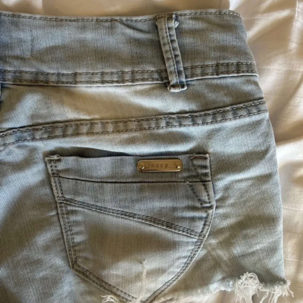 Fint shorts, köpte dom på plick för 500kr. Shorts.