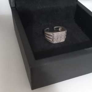 Silver ring  - En vädligt unik silver ring i s.925