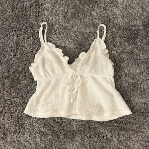 Shein topp - Ett linne /topp från shein utan defekter, använd cirka en sommar💗💗