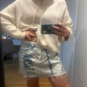 Kjol - Supercool kjol från hm. Aldrig använd!