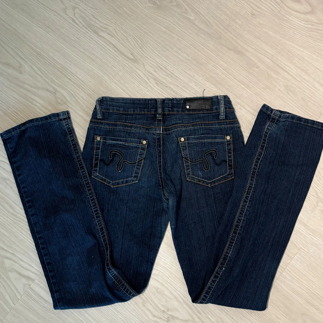 Mörkblå jeans från Inside Jeans