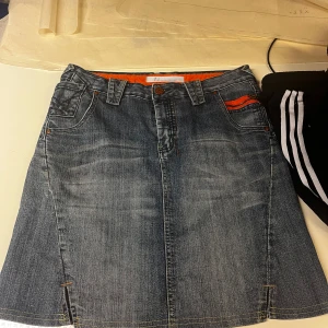 Vintage kjol - En fin vintage kjol. Coola fickor  