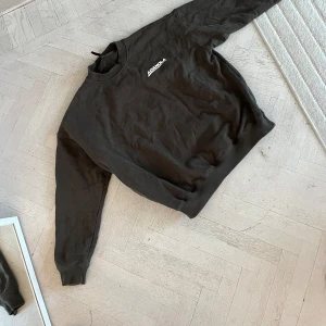Adanola sweatshirt  - Knappt använd, nypris 638kr + 256kr frakt