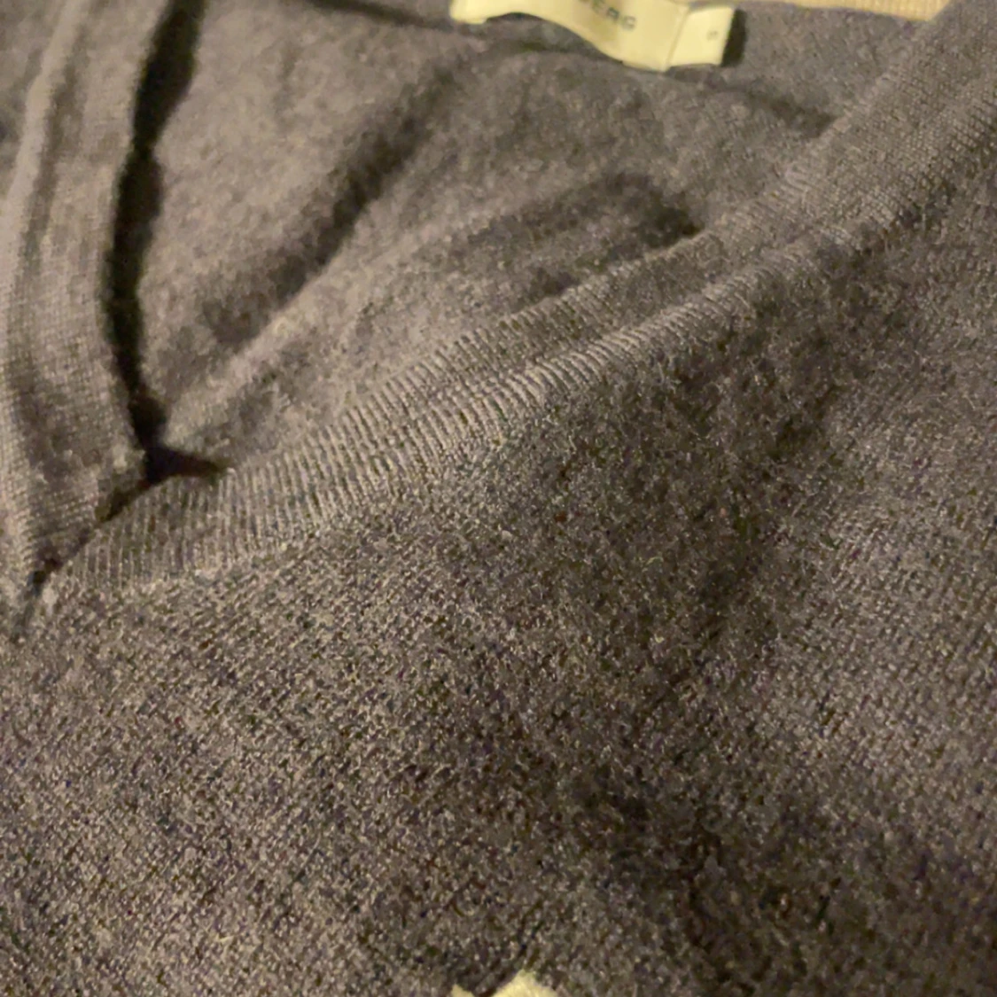 Mörkblå tröja från J.Lindeberg - 1