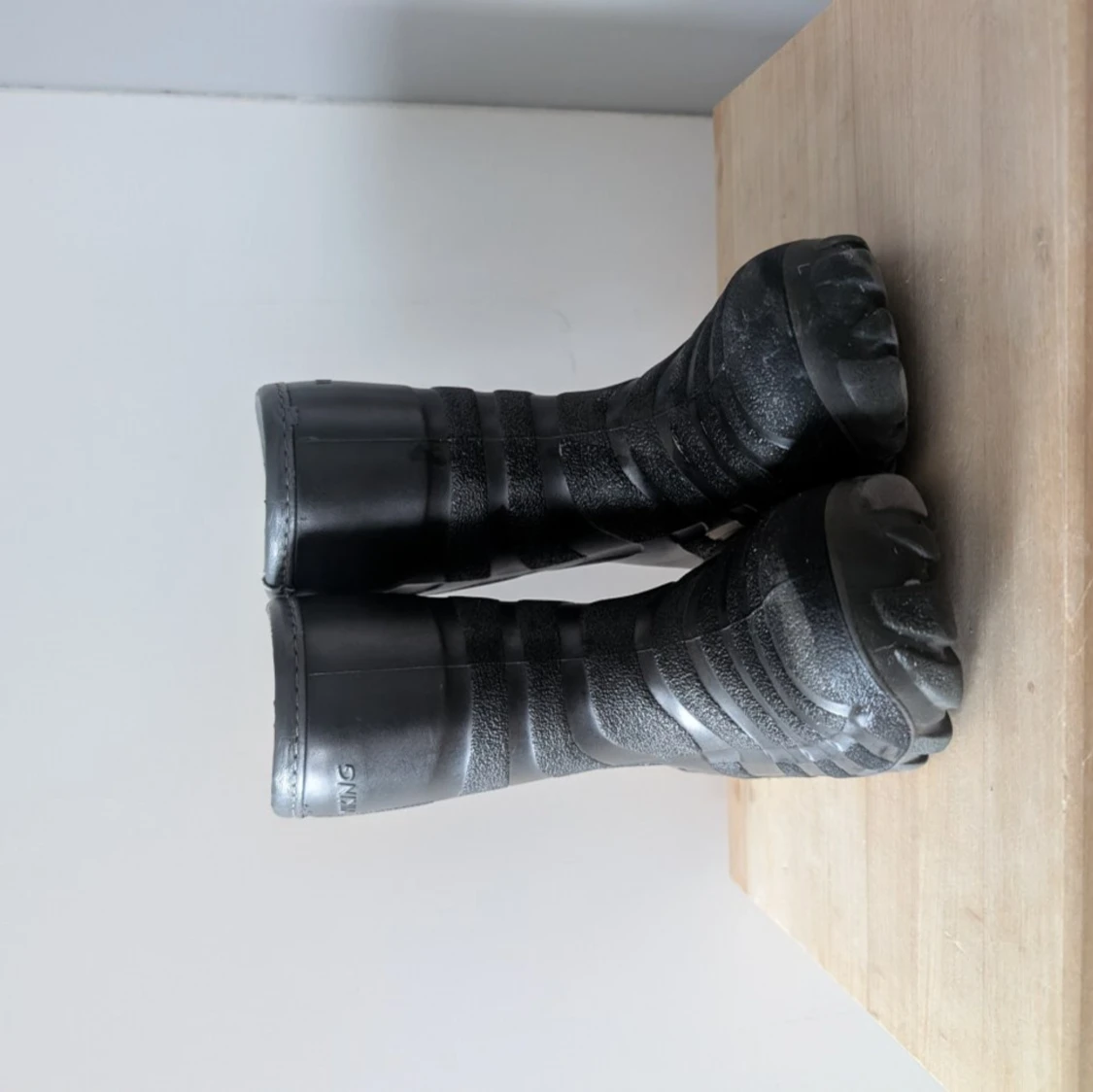 Svarta stövlar från Viking - 2