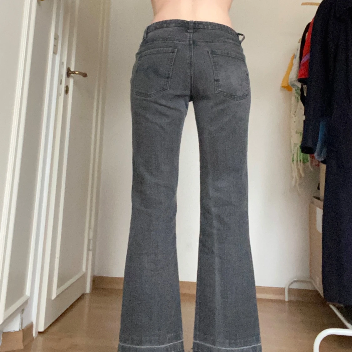 Y2k lågmidjade bootcut grå jeans - 1