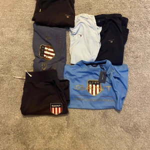 Gant bulk✅ - Ge gärna bud! Gant bulk, 2 shorts, 4 t-shirts! Hör gärna av er vid funderingar!