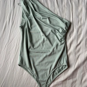 Body från Zara - Söt body från Zara