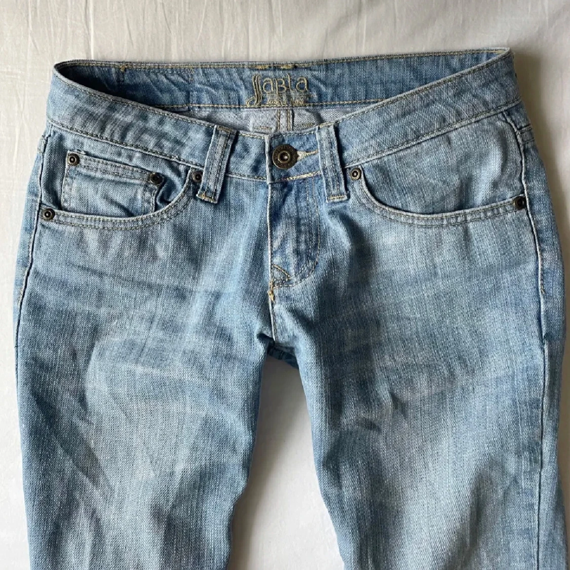 Ljusblå jeans från Jara - 1