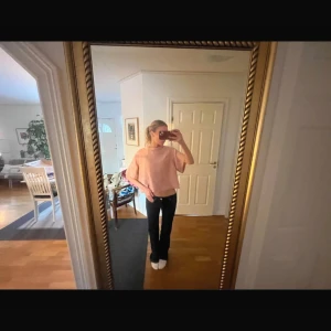 Stickad trekvarts tröja - Supersöt och bekväm stickad trekvarts tröja ifrån etam💗