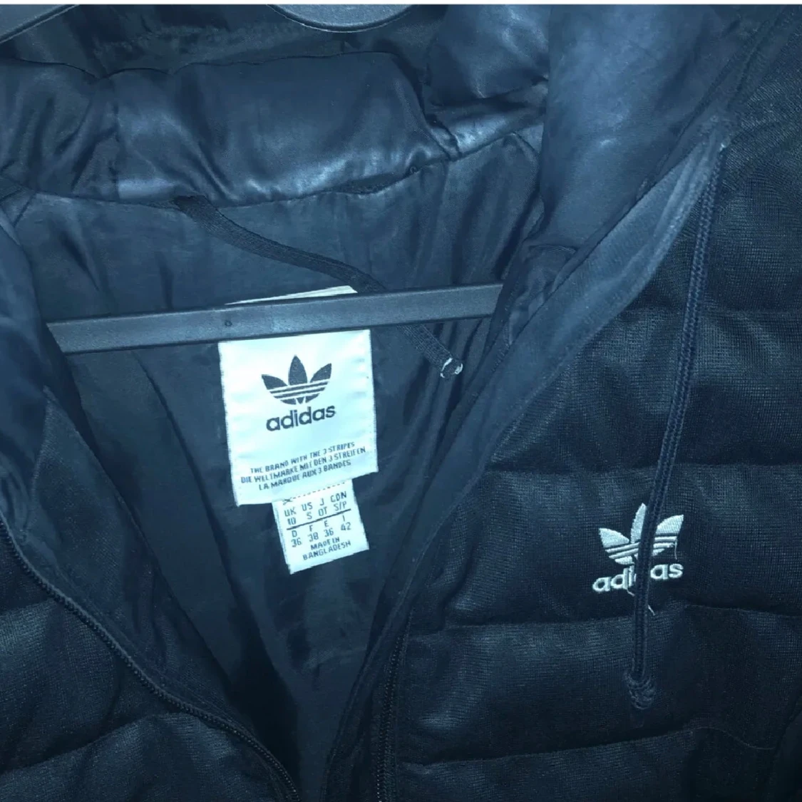 Svart dunjacka från Adidas - 1