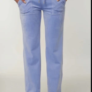 Juicy couture byxor - Säljer de för har inte haft nån användning för dem. De är som nya.