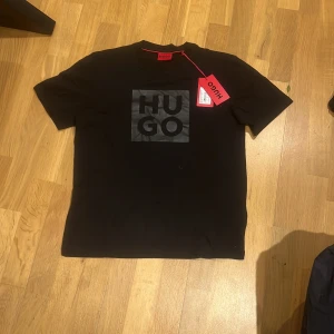 Helt ny Hugo boss t-shirt - Helt Ny Hugo boss t-shirt