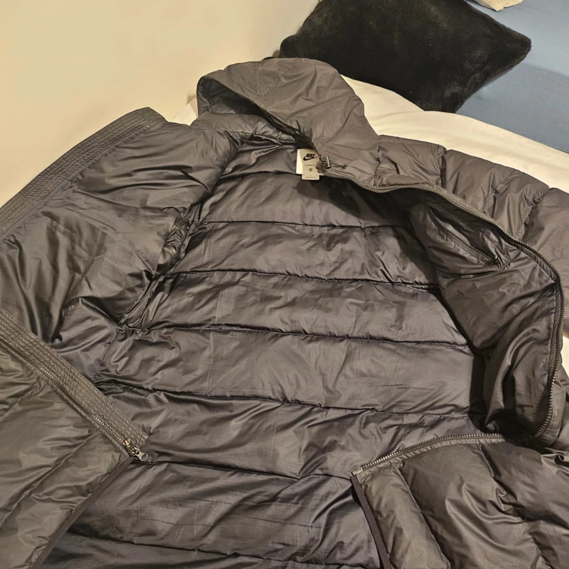 Svart lång Nikejacka  - 1