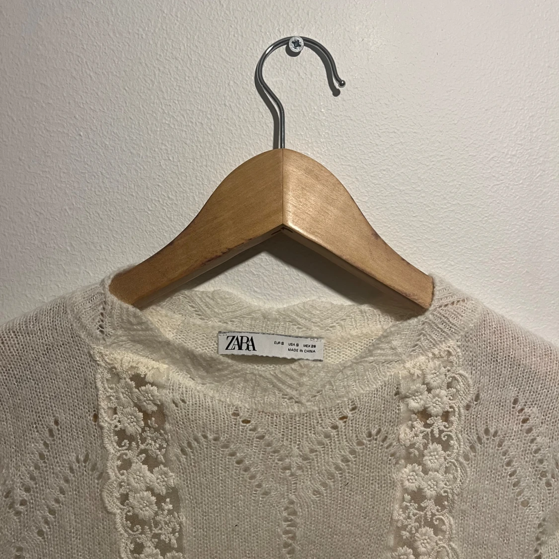 Vit stickad tröja från Zara - 2