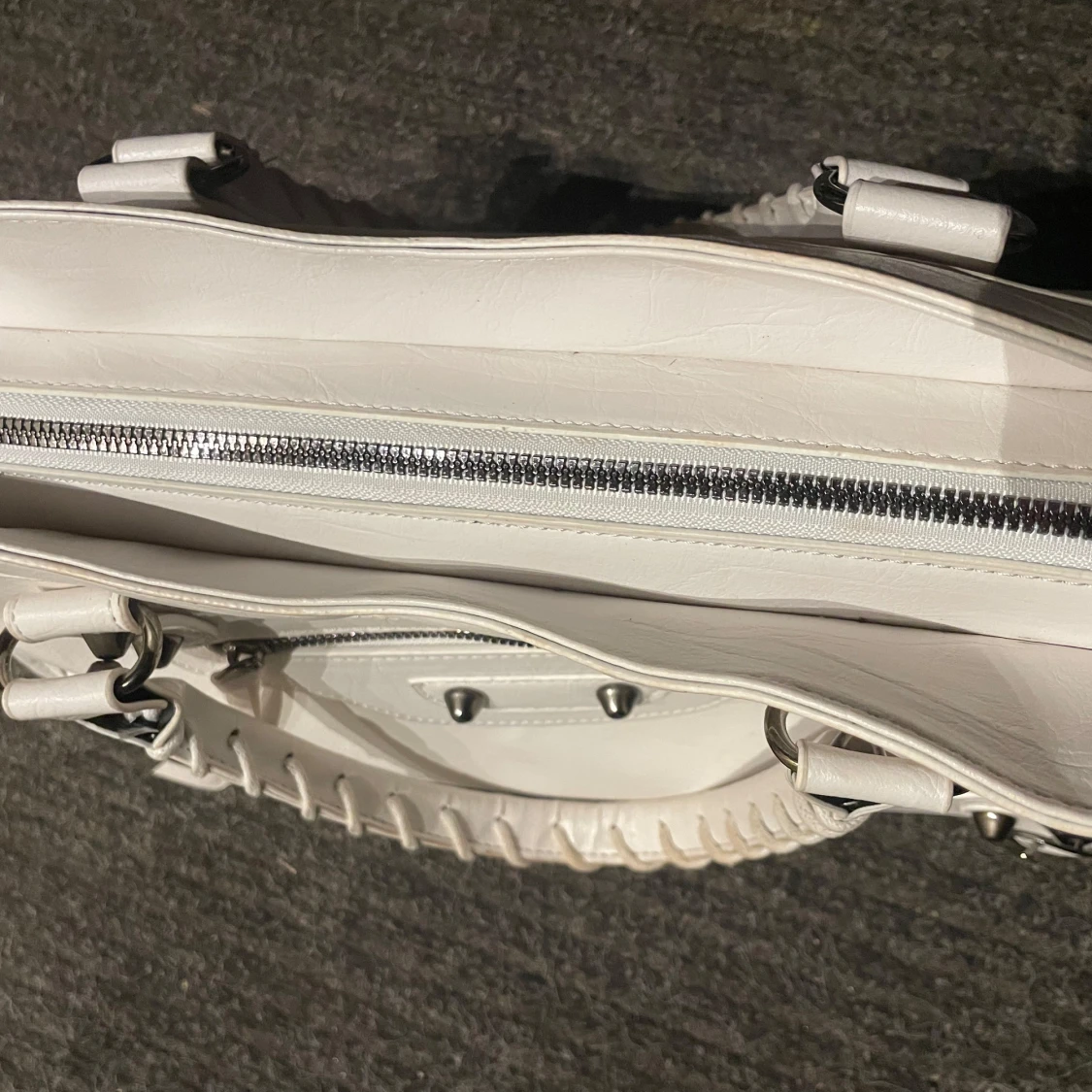 Vit väska - 4