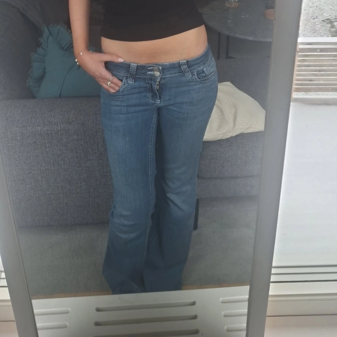 Mörkblå bootcut jeans från Nelly - 1