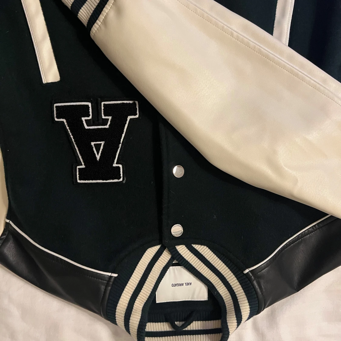 Bomberjacka från Axel Arigato