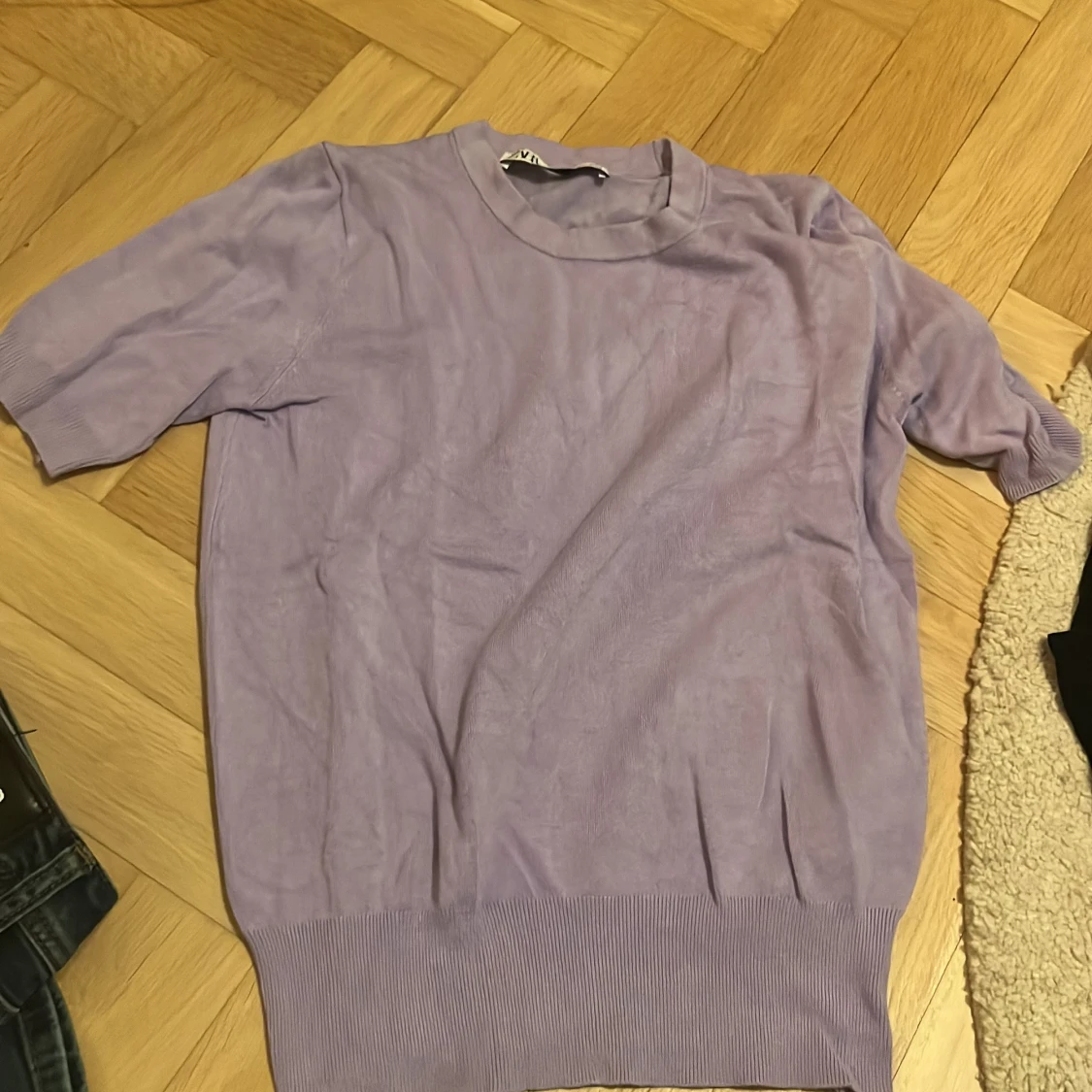 Ljuslila tröja från Zara