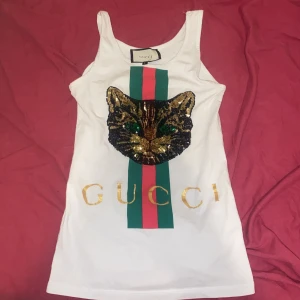 Linne - Säljer mitt linne då det inte kommit till användning, minns inte helt vad jag köpt den för