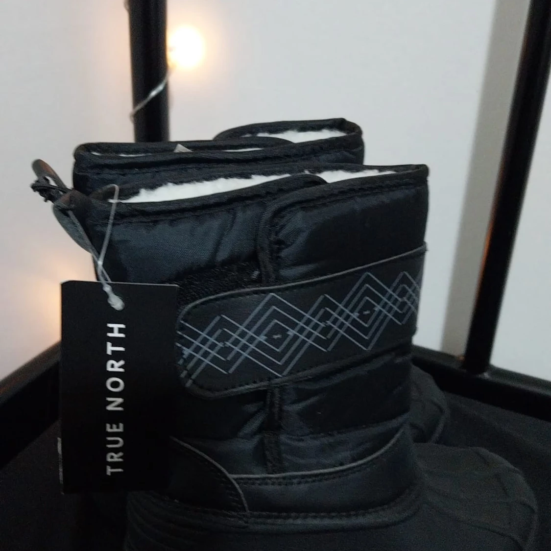 Svarta vinterstövlar från True North - 1