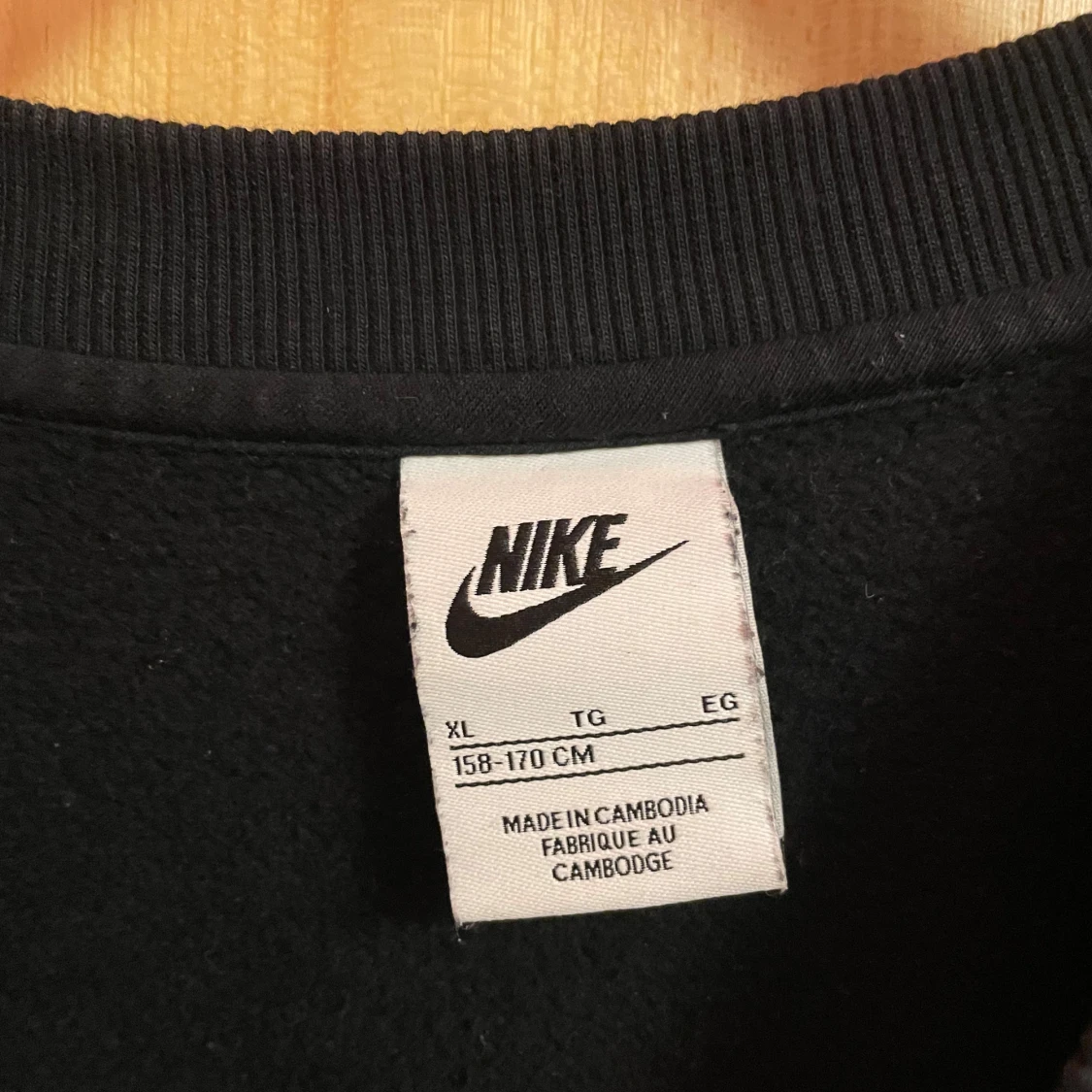 Svart tröja från Nike - 3