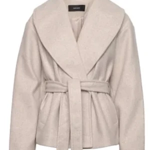 Beige kappa från Vero Moda - Super snygg begie kappa från vero Moda strl s💗.