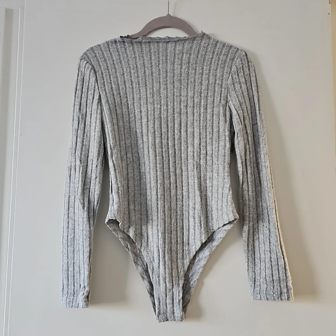 Grå ribbad bodysuit från Shein